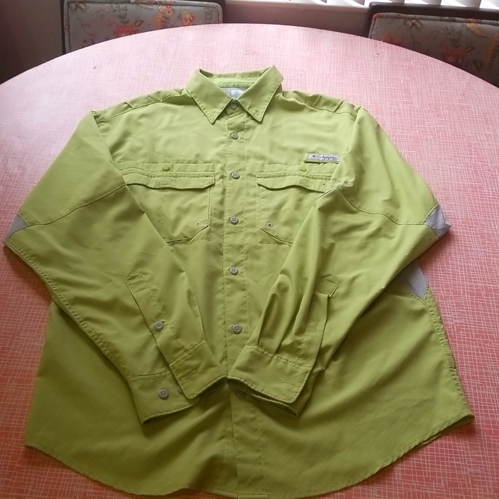 Mens Columbia's Performance Fishing Gear Shirt